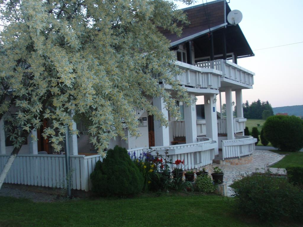 Hotel House Zupan Rakovica Esterno foto