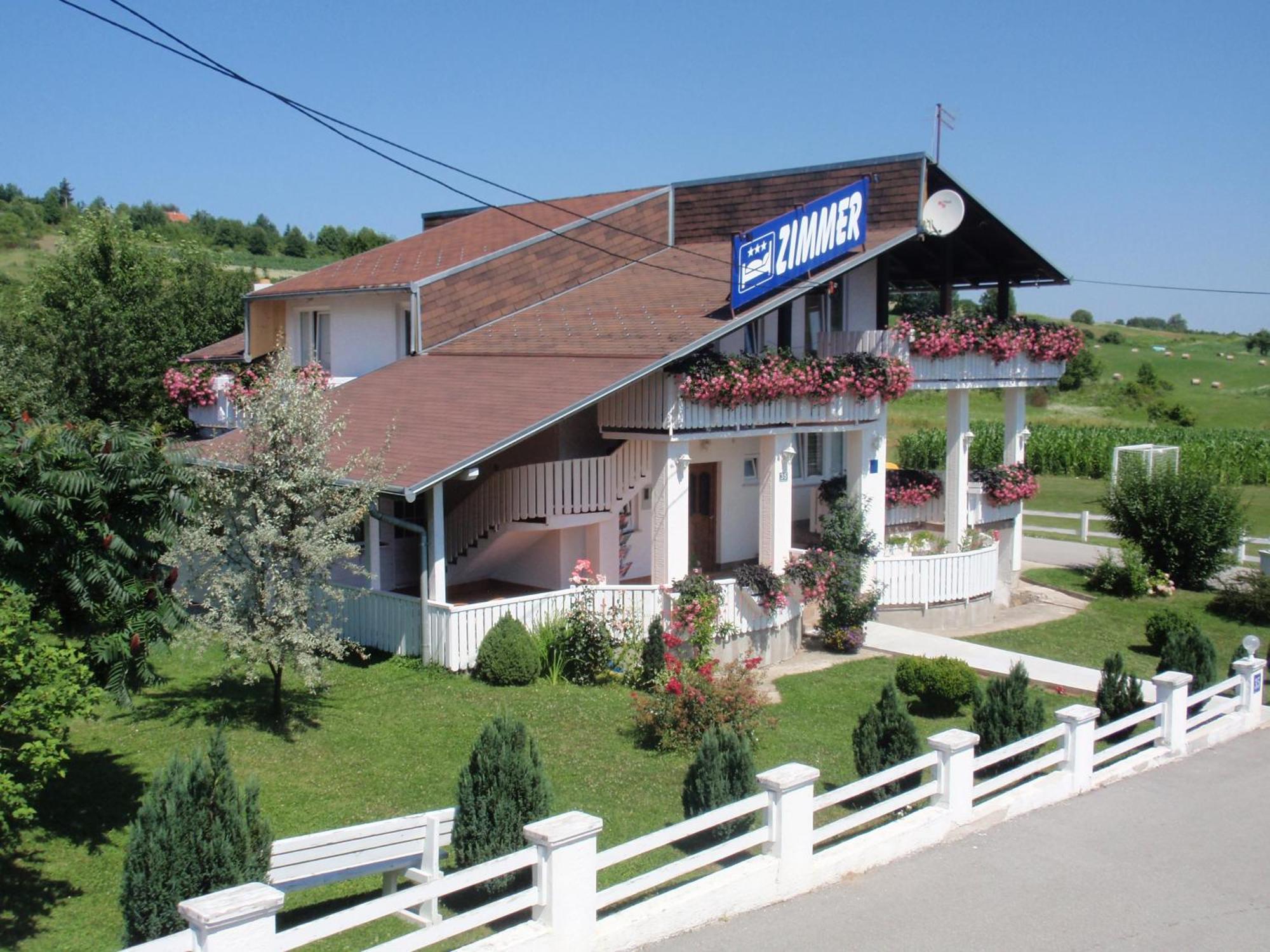 Hotel House Zupan Rakovica Esterno foto