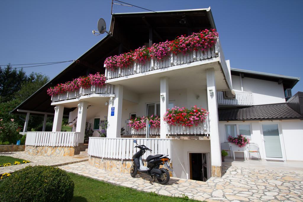 Hotel House Zupan Rakovica Esterno foto